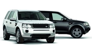 land_rover_adds_new_limited_edition_black_white_models_to_the_2013_freelander_2_range_evw81